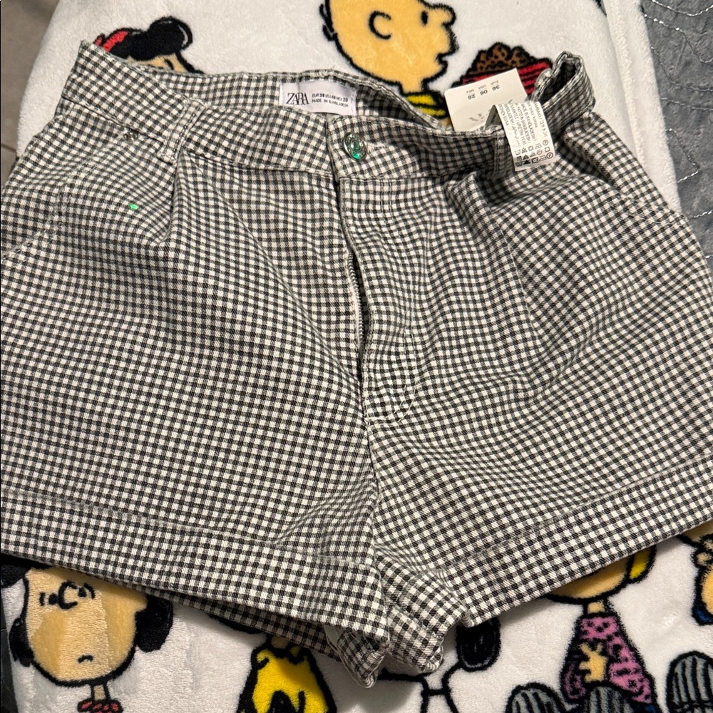 Zara shorts o